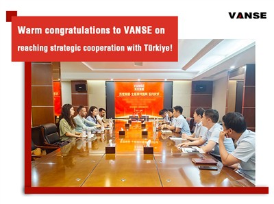 การลงนามในการเยี่ยมชมและความร่วมมือของตัวแทนชาวตุรกี