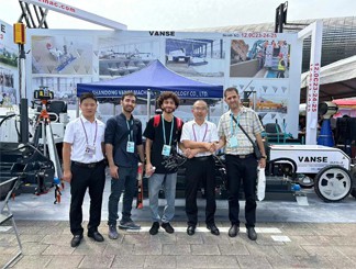 เครื่องปาดเลเซอร์คอนกรีตของบริษัทของเรากำลังขายดีที่งานนำเข้าและส่งออกของจีนค...